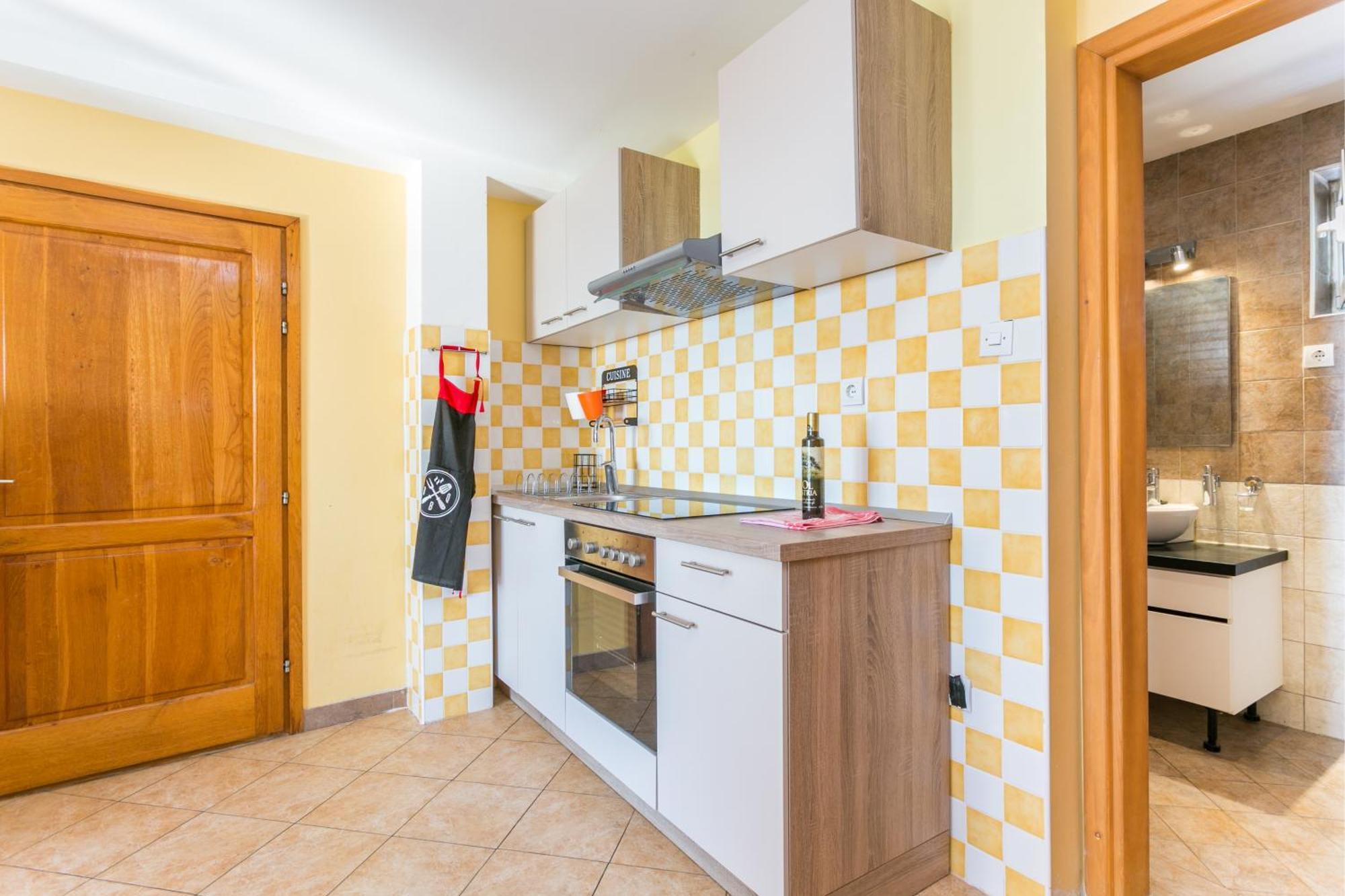 Apartment By The Sea Tucepi, Makarska - 22384 Tucepi