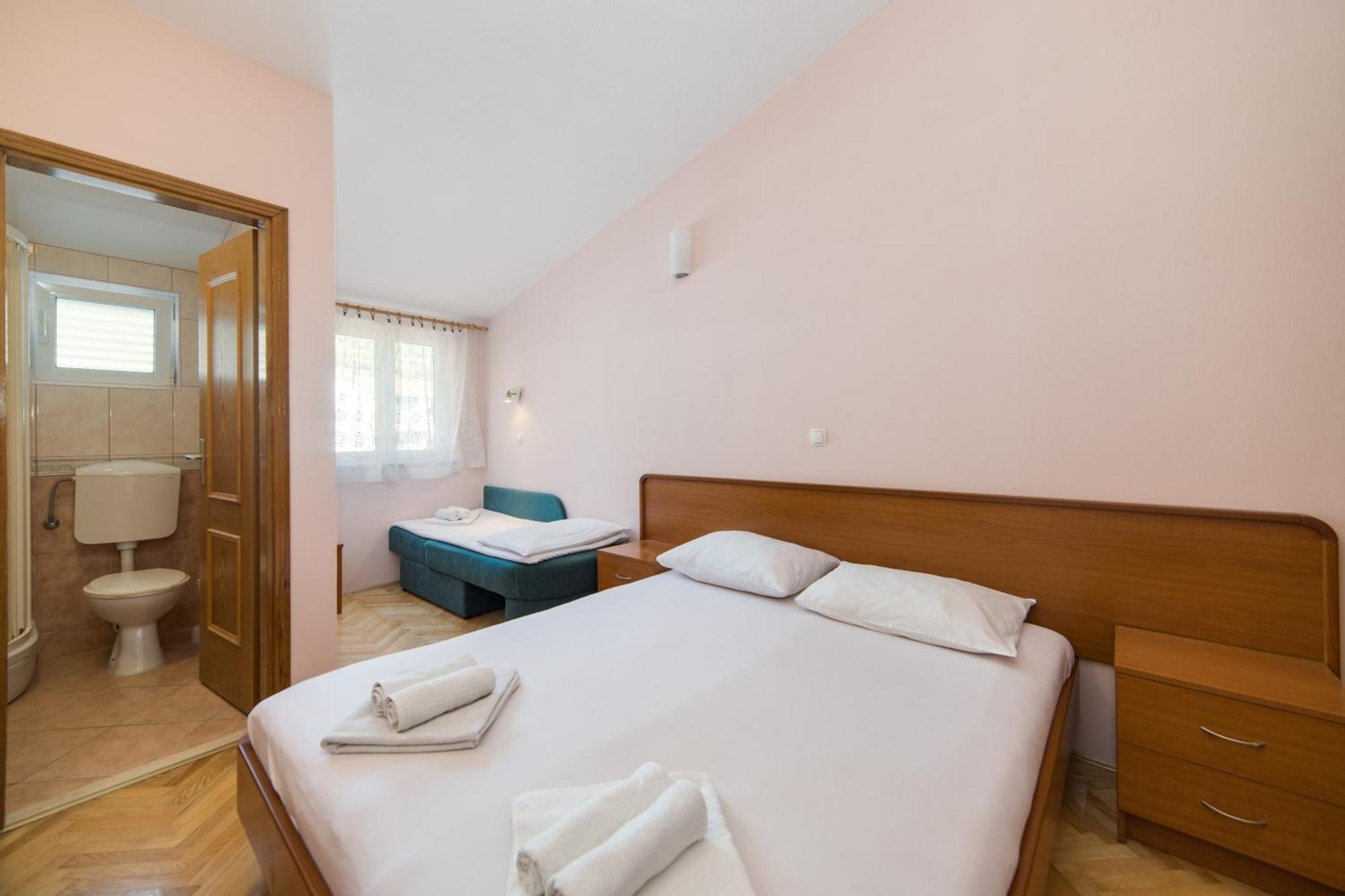 Apartment By The Sea Tucepi, Makarska - 22384 Tucepi
