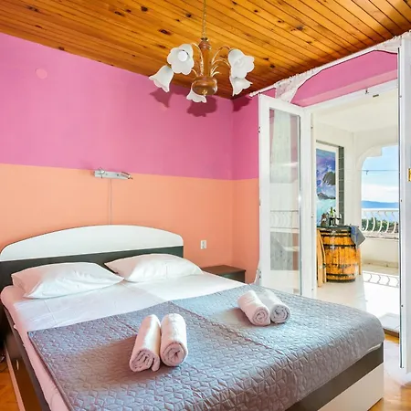 Apartments By The Sea Tucepi, Makarska - 22384 Exterior photo