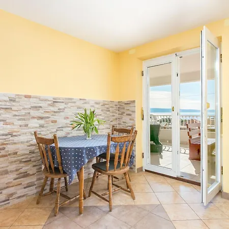 Apartments By The Sea Tucepi, Makarska - 22384 Room photo
