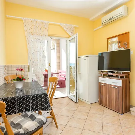 Apartments By The Sea Tucepi, Makarska - 22384 Room photo