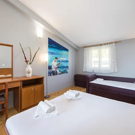 Apartments By The Sea Tucepi, Makarska - 22384 Room photo