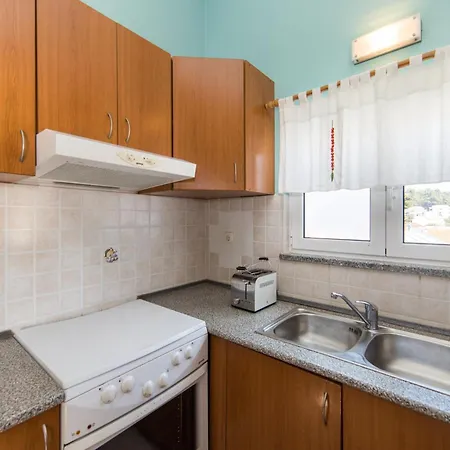 Apartments By The Sea Tucepi, Makarska - 22384 Room photo