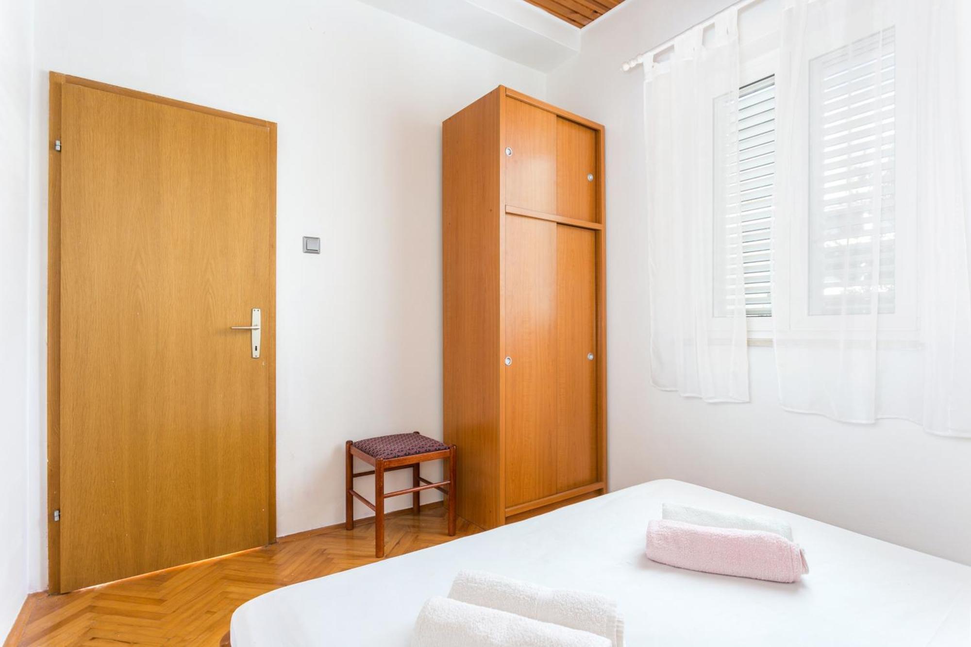 By The Sea Tucepi, Makarska - 22384 Appartement *